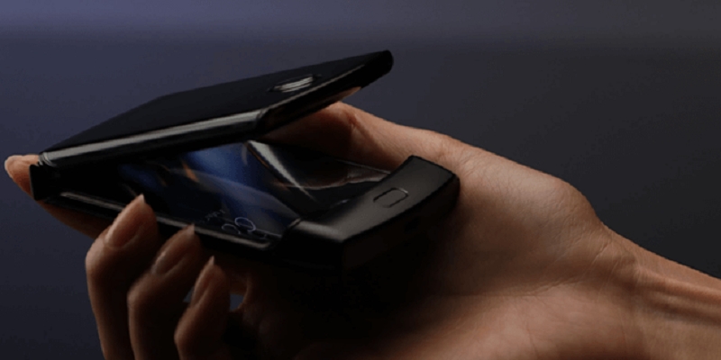     Motorola RAZR wraca w nowej, giętkiej odsłonie